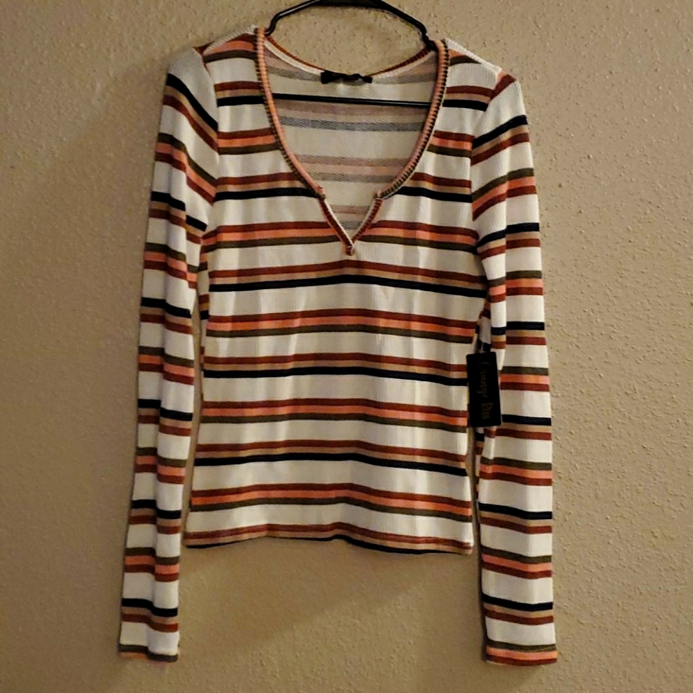V Neck top